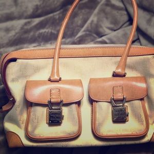 Dooney & Bourke bag